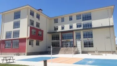 Yaltır Kardeşler Kız Mesleki Ve Teknik Anadolu Lisesi fotoğrafı