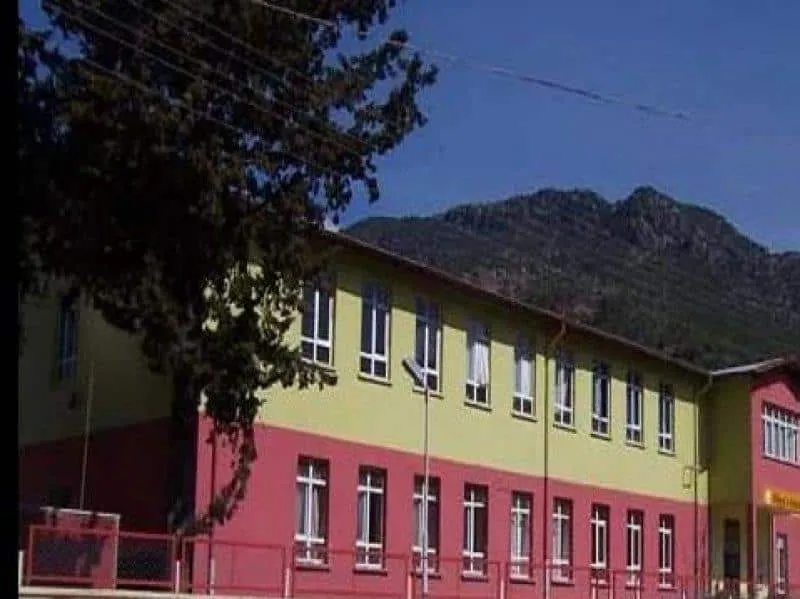 Şehit Koray Özel Anadolu Lisesi fotoğrafı