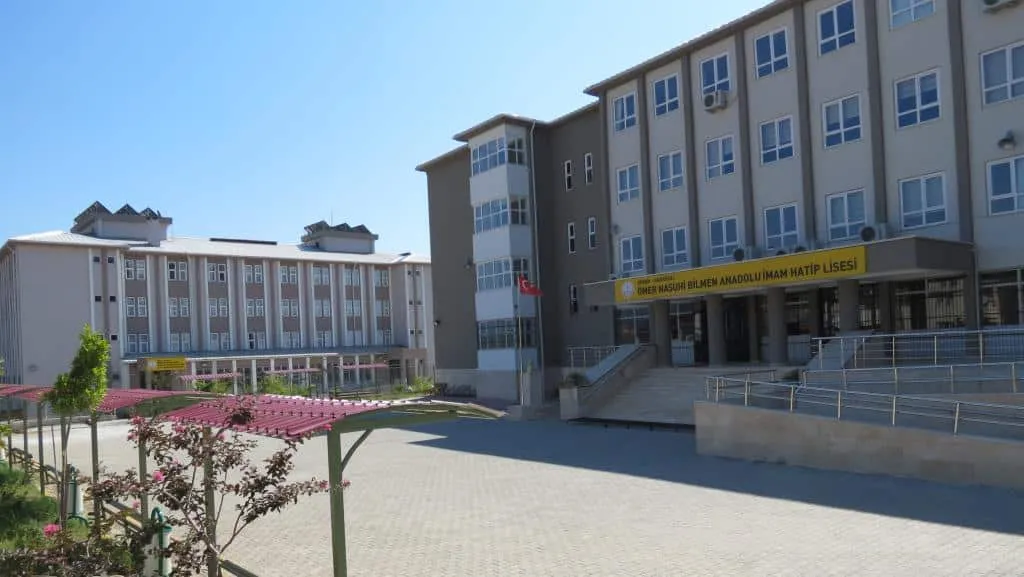 Ömer Nasuhi Bilmen Anadolu İmam Hatip Lisesi fotoğrafı