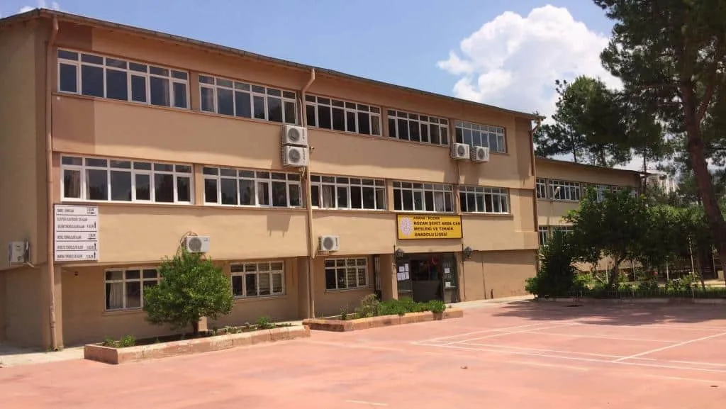 Kozan Şehit Arda Can Mesleki Ve Teknik Anadolu Lisesi