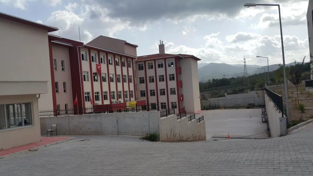 Osmaniye Mesleki Ve Teknik Anadolu Lisesi fotoğrafı