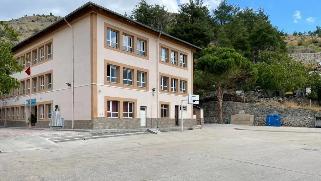 Ziyaret İlkokulu