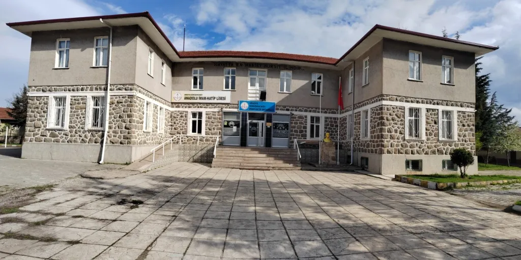 Gümüşhacıköy Anadolu İmam Hatip Lisesi