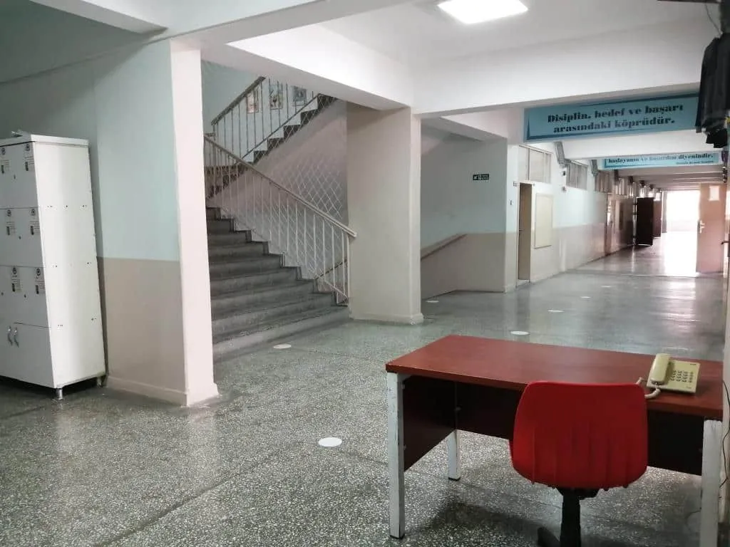 Mithatpaşa Ticaret Mesleki Ve Teknik Anadolu Lisesi fotoğrafı