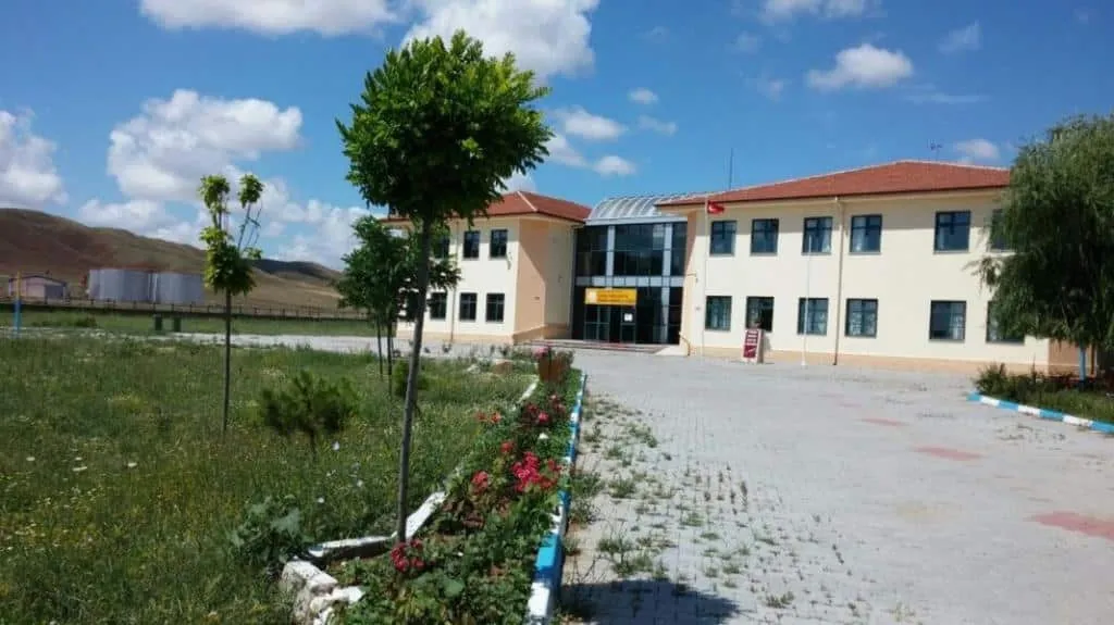 Çerikli Şehit Köksal Kuzeytepe Çok Programlı Anadolu Lisesi fotoğrafı