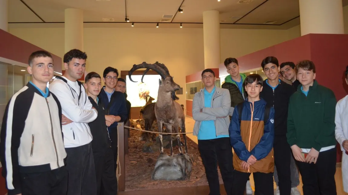 Mehmet Rüştü Uzel Mesleki Ve Teknik Anadolu Lisesi fotoğrafı