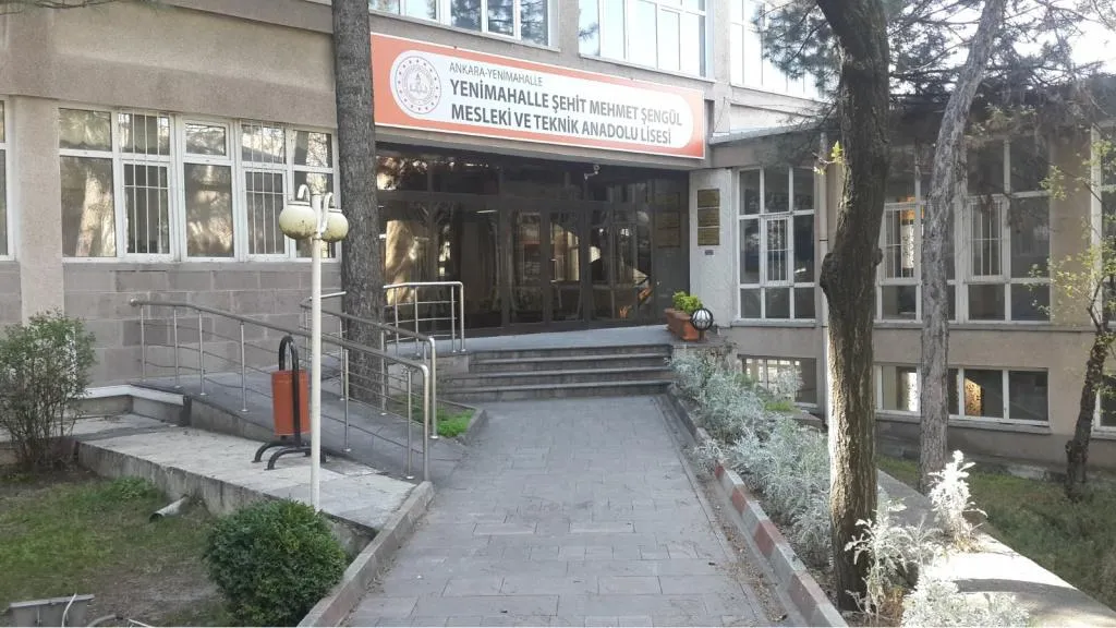 Yenimahalle Şehit Mehmet Şengül Mesleki Ve Teknik Anadolu Lisesi
