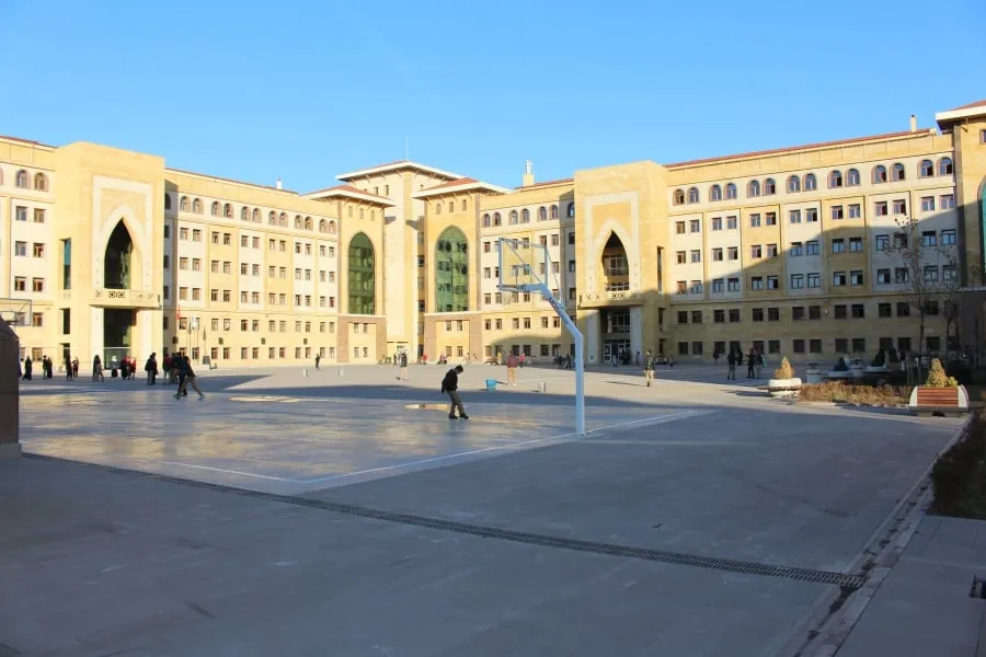 Tevfik İleri Anadolu İmam Hatip Lisesi
