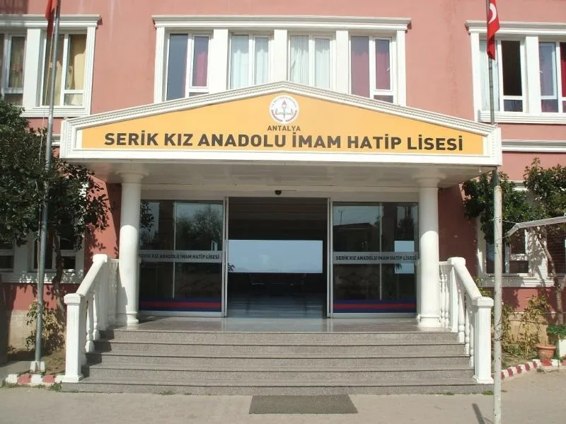 Serik Kız Anadolu İmam Hatip Lisesi fotoğrafı