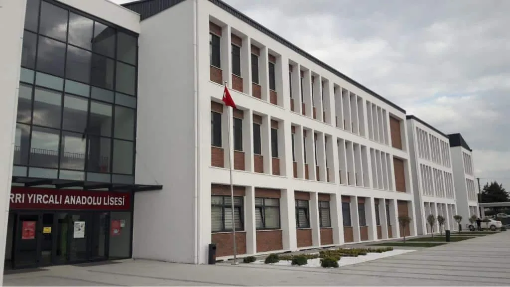 Sırrı Yırcalı Anadolu Lisesi fotoğrafı