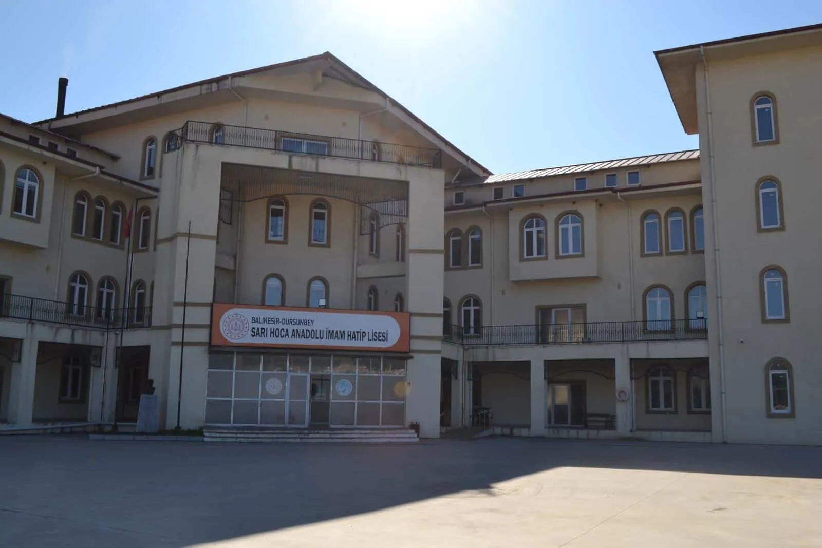 Dursunbey Sarı Hoca Anadolu İmam Hatip Lisesi fotoğrafı