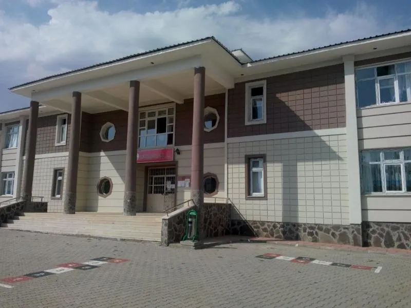 Karşıyaka Kız Mesleki Ve Teknik Anadolu Lisesi fotoğrafı