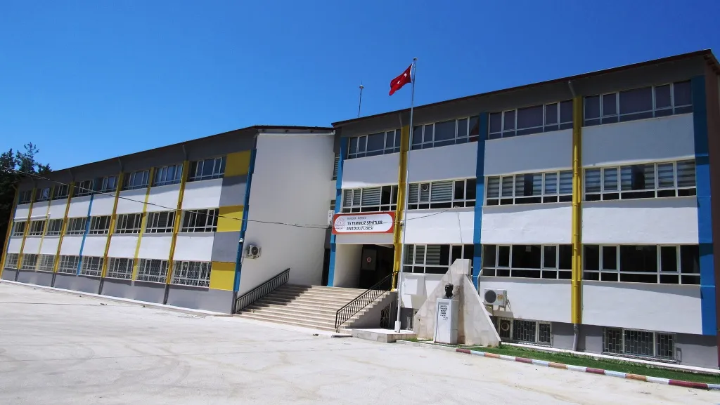 15 Temmuz Şehitler Anadolu Lisesi