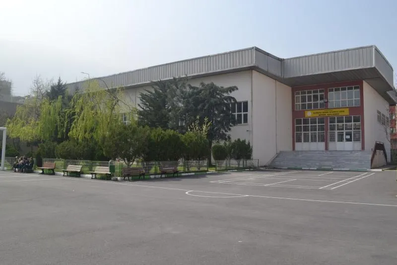 Ulubatlı Hasan Anadolu Lisesi fotoğrafı