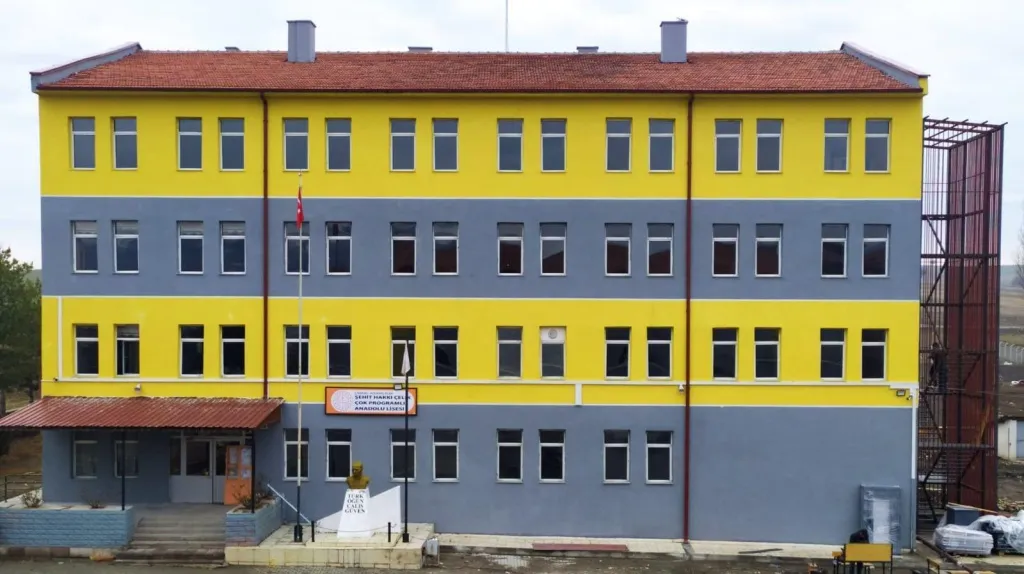 Şehit Hakkı Çelik Çok Programlı Anadolu Lisesi