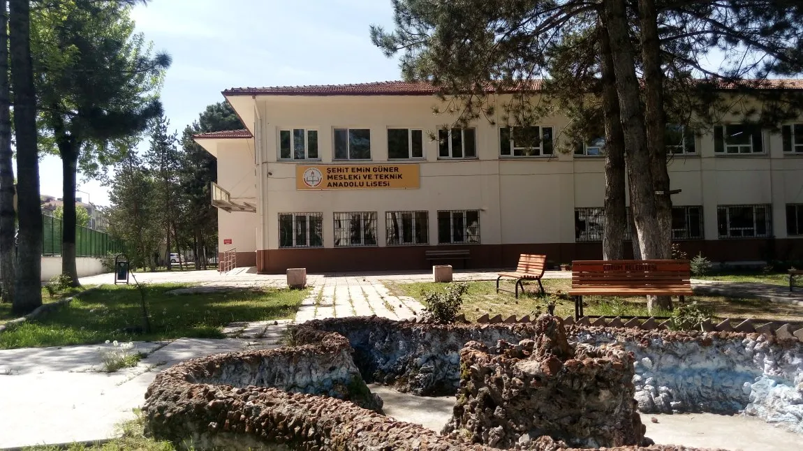 Şehit Emin Güner Mesleki Ve Teknik Anadolu Lisesi fotoğrafı