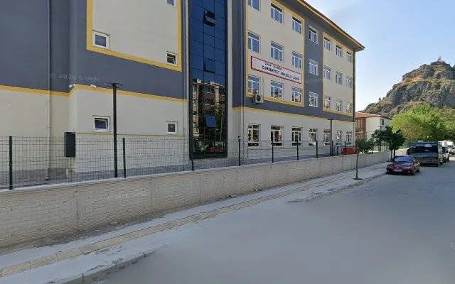 Osmancık Cumhuriyet Anadolu Lisesi