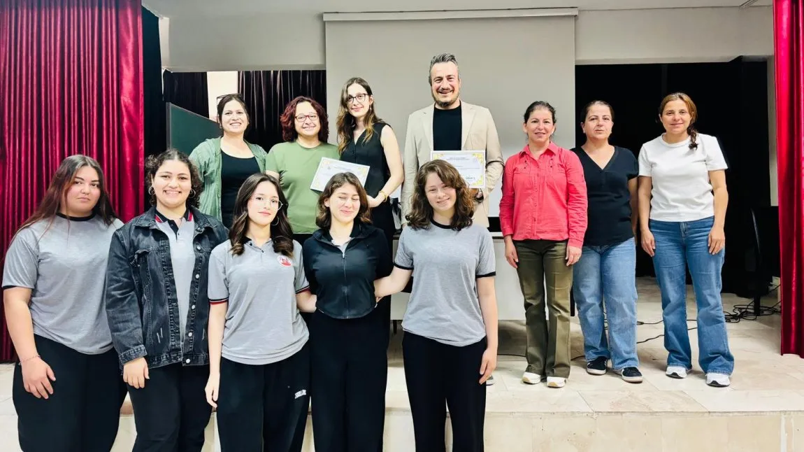 Albayrak Borsa İstanbul Kız Mesleki Ve Teknik Anadolu Lisesi fotoğrafı