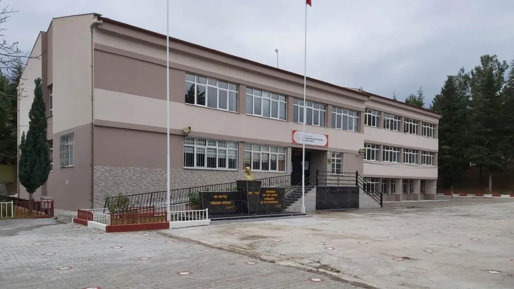 Acıpayam Mesleki Ve Teknik Anadolu Lisesi fotoğrafı
