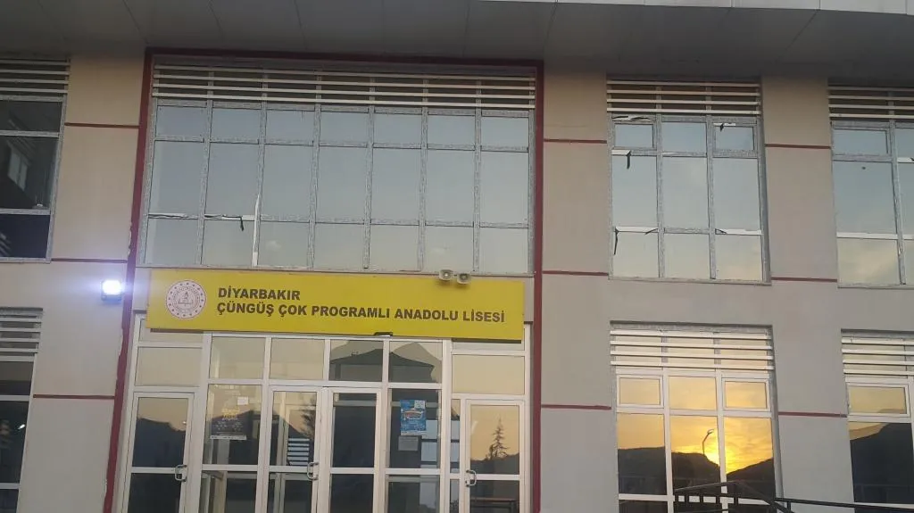 Çüngüş Çok Programlı Anadolu Lisesi fotoğrafı