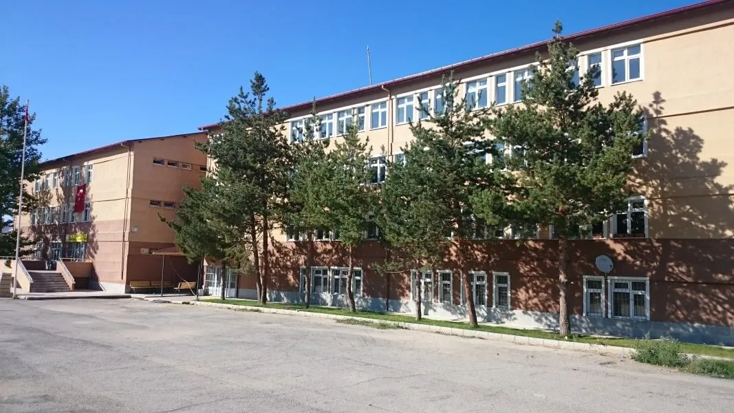 Atatürk Mesleki Ve Teknik Anadolu Lisesi fotoğrafı