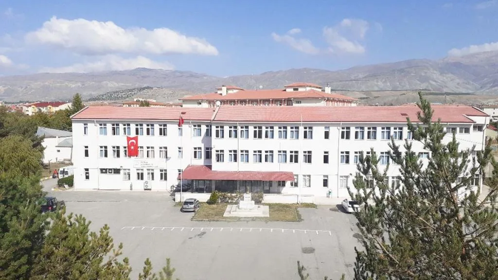 Fatih Mesleki Ve Teknik Anadolu Lisesi fotoğrafı