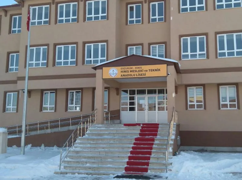Hınıs Mesleki Ve Teknik Anadolu Lisesi