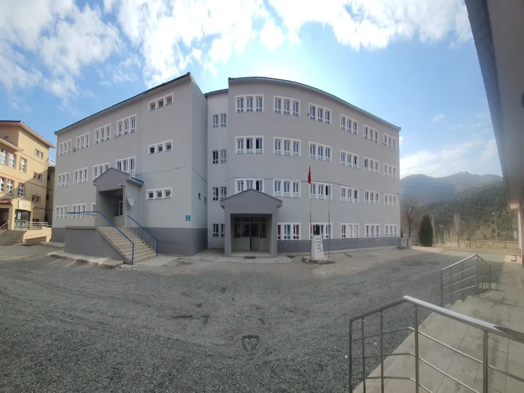 Akşar Çok Programlı Anadolu Lisesi