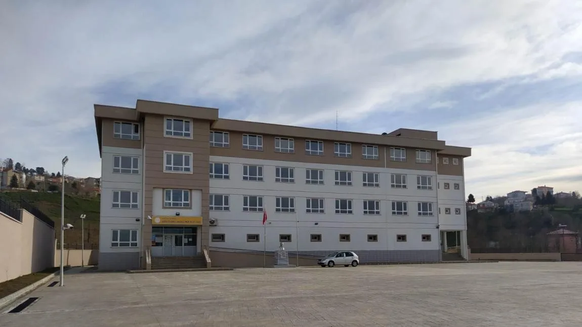 Eynesil Borsa İstanbul Anadolu İmam Hatip Lisesi