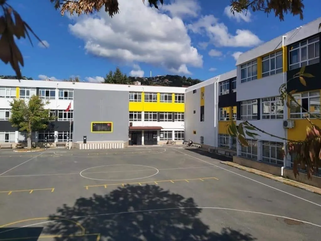 Beykoz Barbaros Hayrettin Paşa Mesleki Ve Teknik Anadolu Lisesi