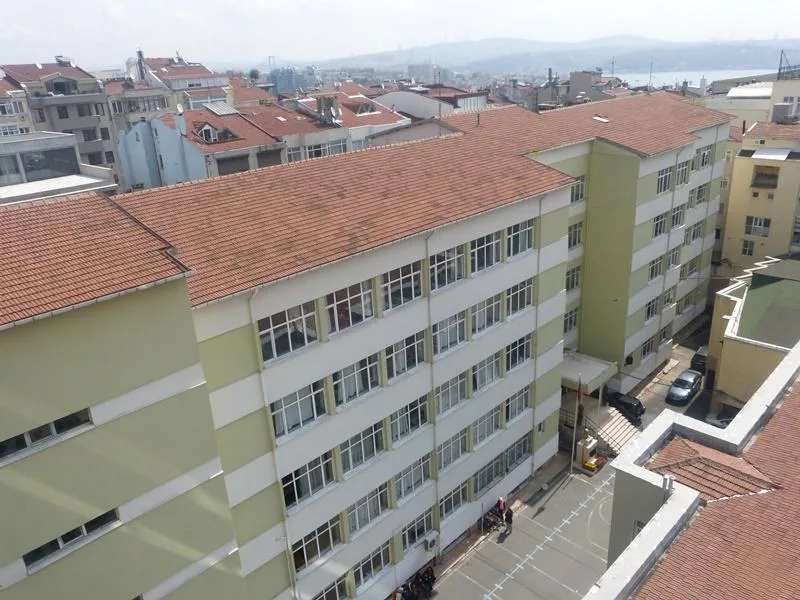 Nişantaşı Rüştü Uzel Kız Mesleki Ve Teknik Anadolu Lisesi