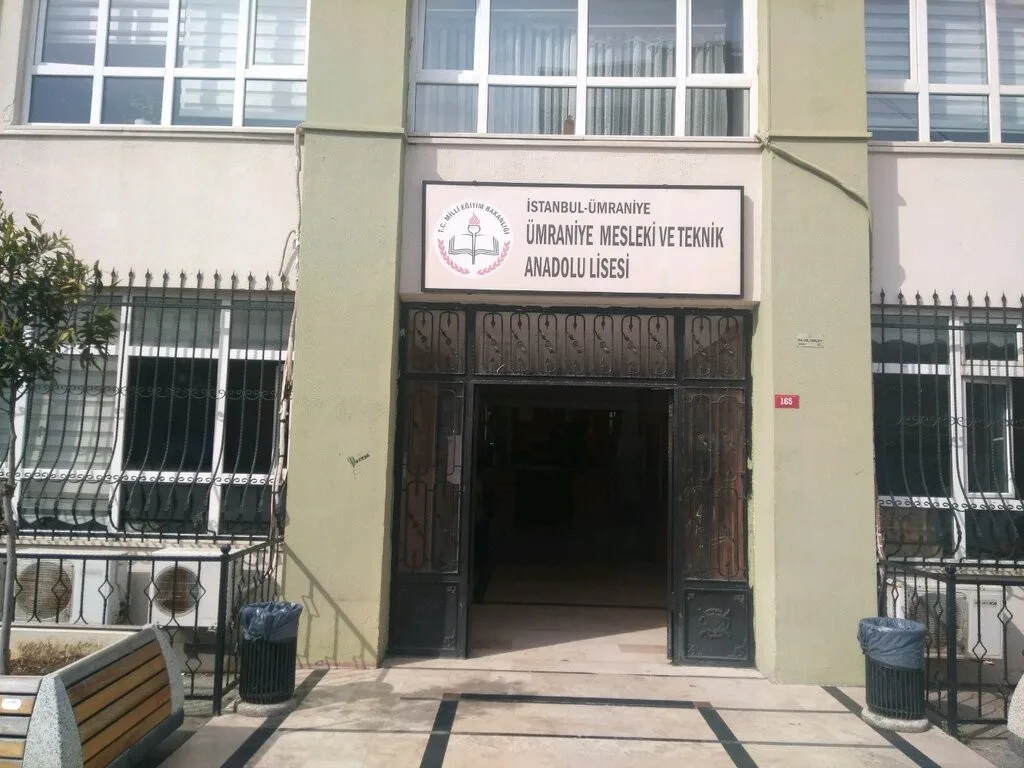 Ümraniye Mesleki Ve Teknik Anadolu Lisesi fotoğrafı