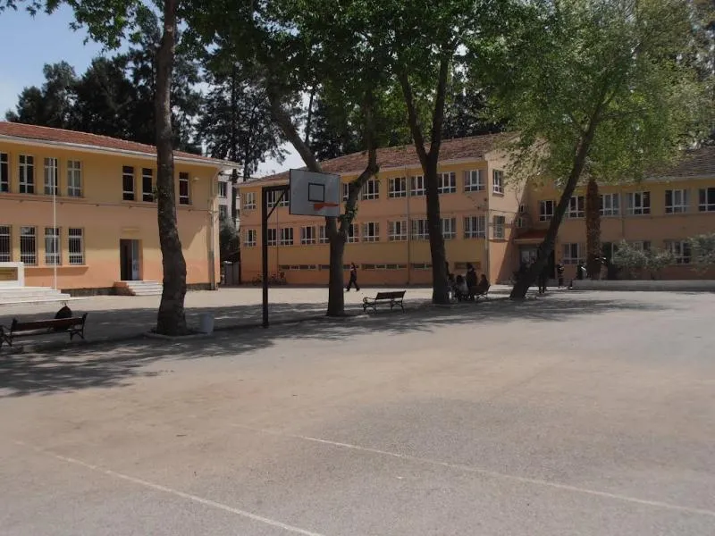 Selçuk Şehit Erol Olçok Anadolu Lisesi fotoğrafı