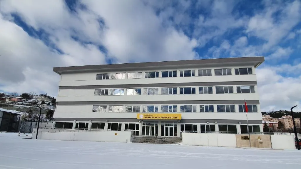 Mustafa Kaya Anadolu Lisesi fotoğrafı