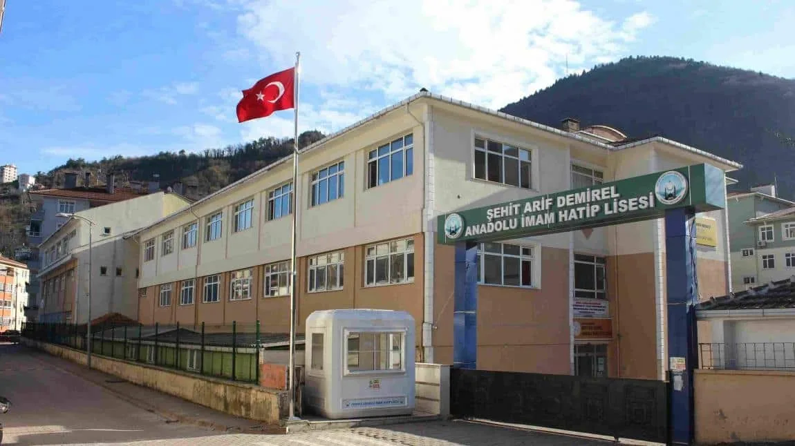 Şehit Arif Demirel Anadolu İmam Hatip Lisesi fotoğrafı