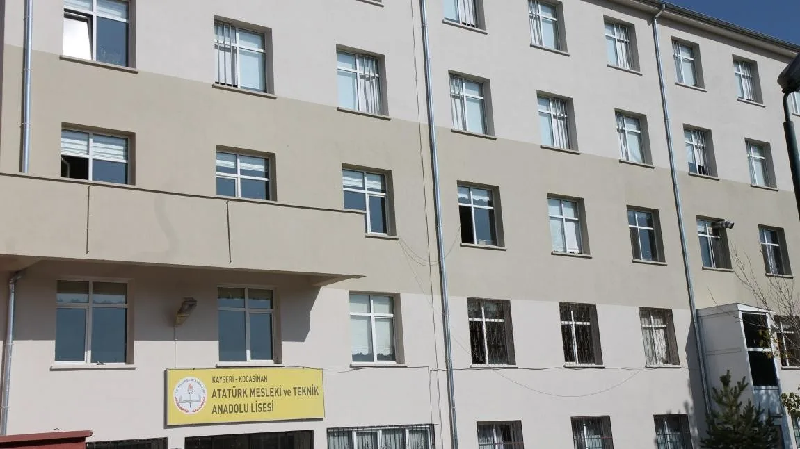 Atatürk Kız Mesleki Ve Teknik Anadolu Lisesi