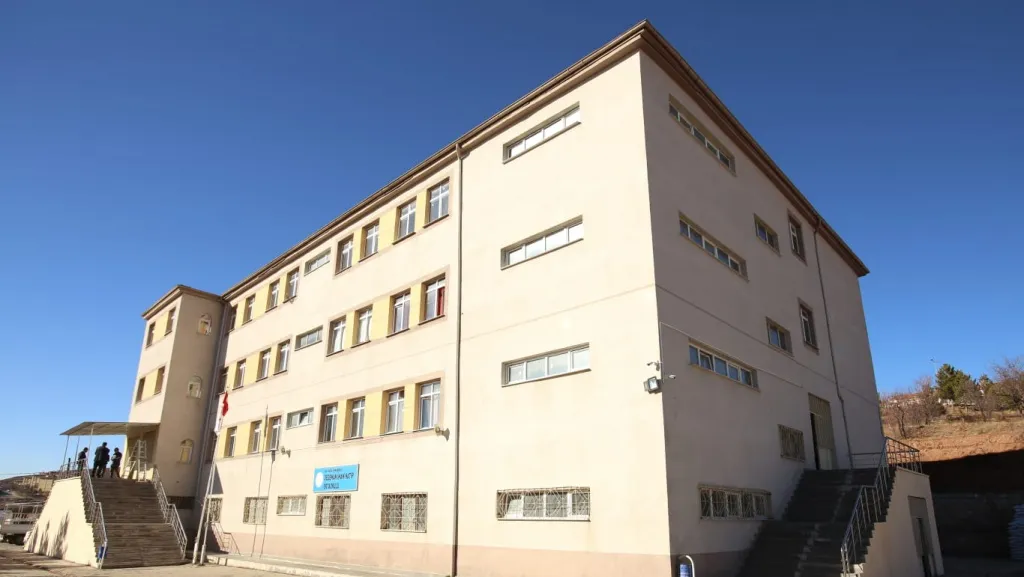 Dedeman Anadolu İmam Hatip Lisesi fotoğrafı