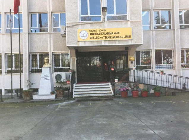 Anadolu Kalkınma Vakfı Kız Mesleki Ve Teknik Anadolu Lisesi