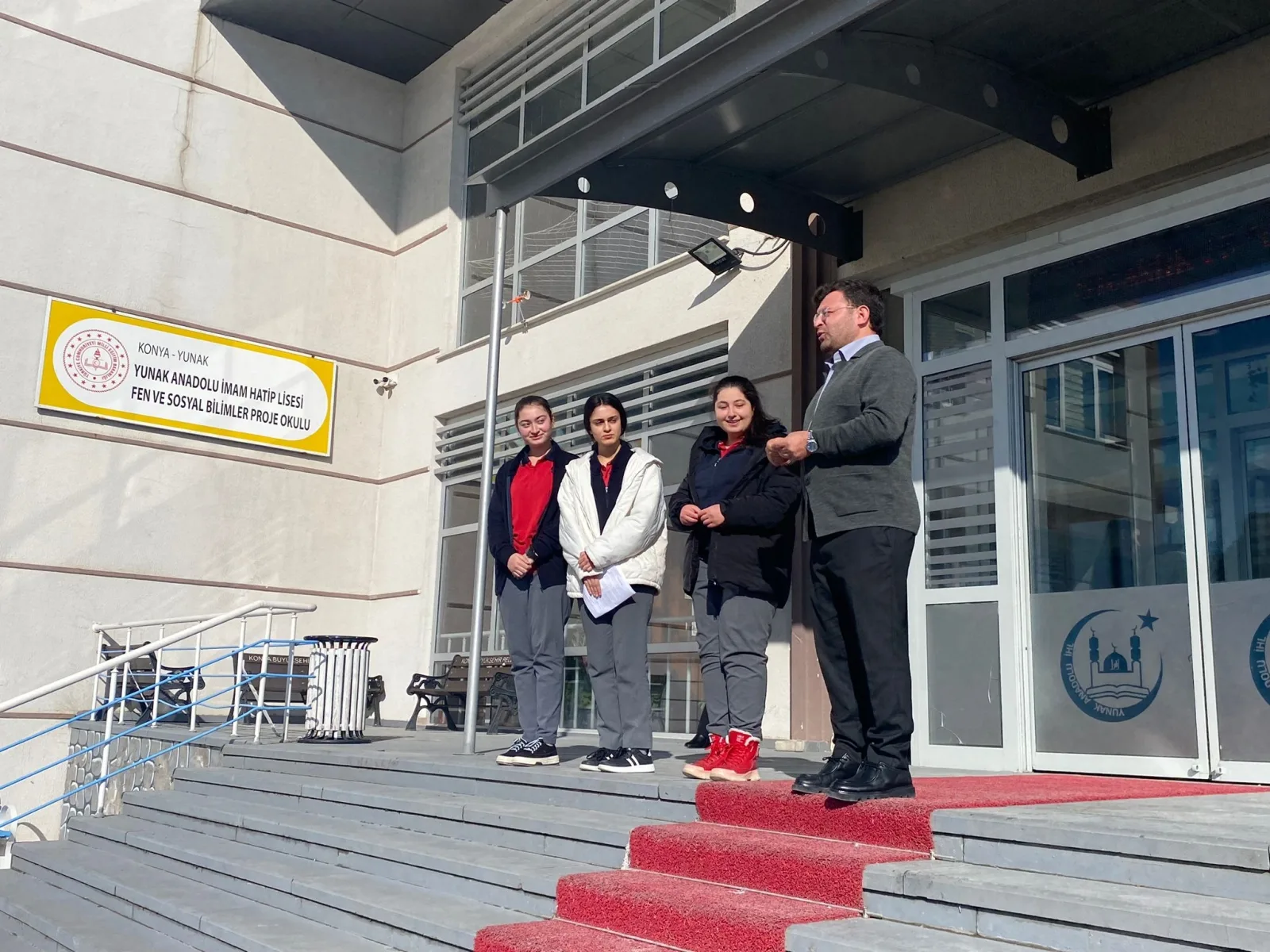 Yunak Anadolu İmam Hatip Lisesi