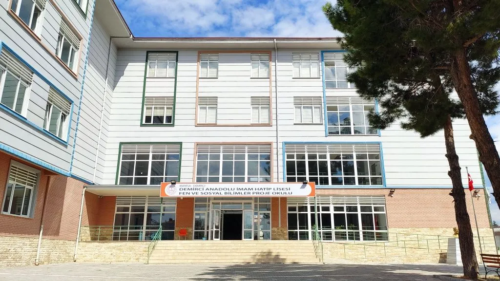 Demirci Anadolu İmam Hatip Lisesi fotoğrafı