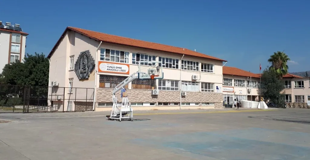 Yunus Emre Anadolu Lisesi fotoğrafı