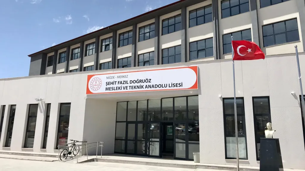 Şehit Fazıl Doğruöz Mesleki Ve Teknik Anadolu Lisesi fotoğrafı