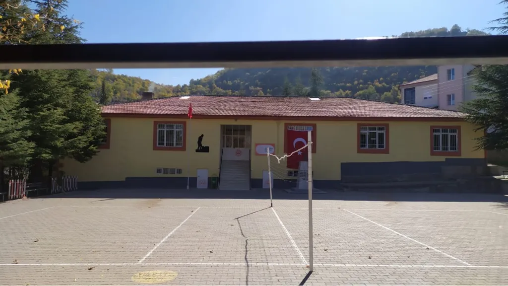 Helvadere Anadolu Lisesi fotoğrafı