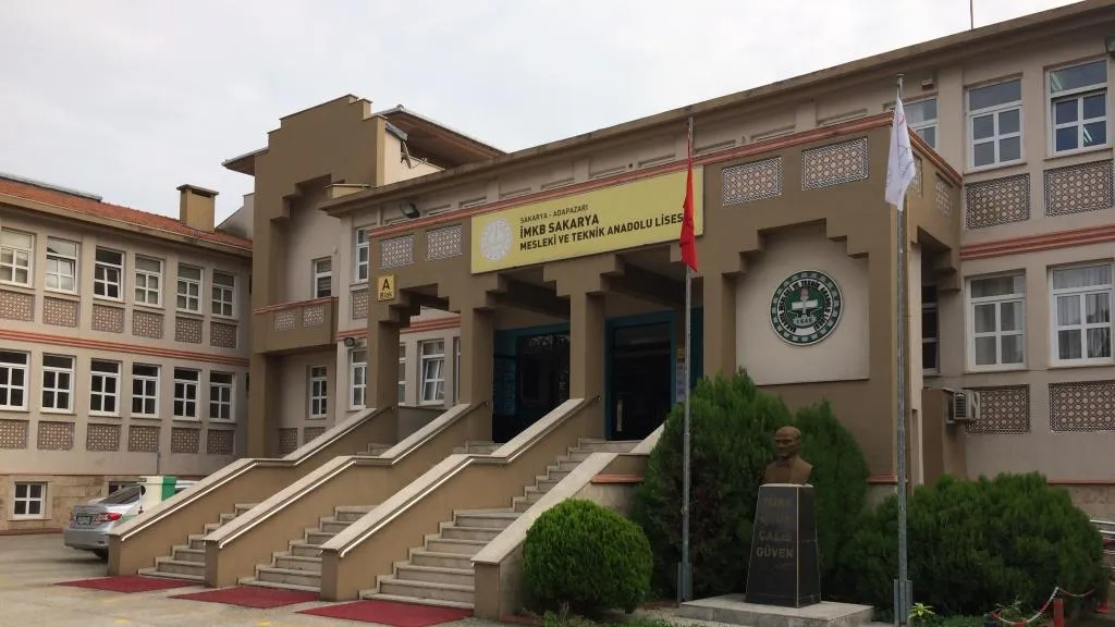 Borsa İstanbul Sakarya Mesleki Ve Teknik Anadolu Lisesi fotoğrafı