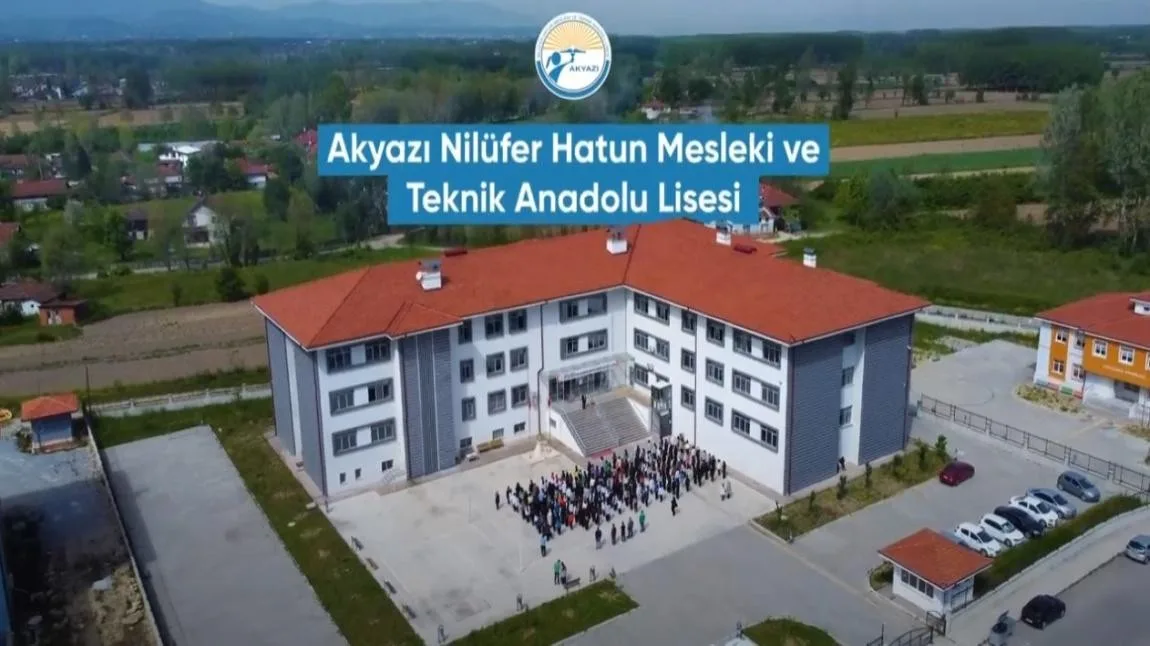 Akyazı Nilüfer Hatun Kız Mesleki Ve Teknik Anadolu Lisesi