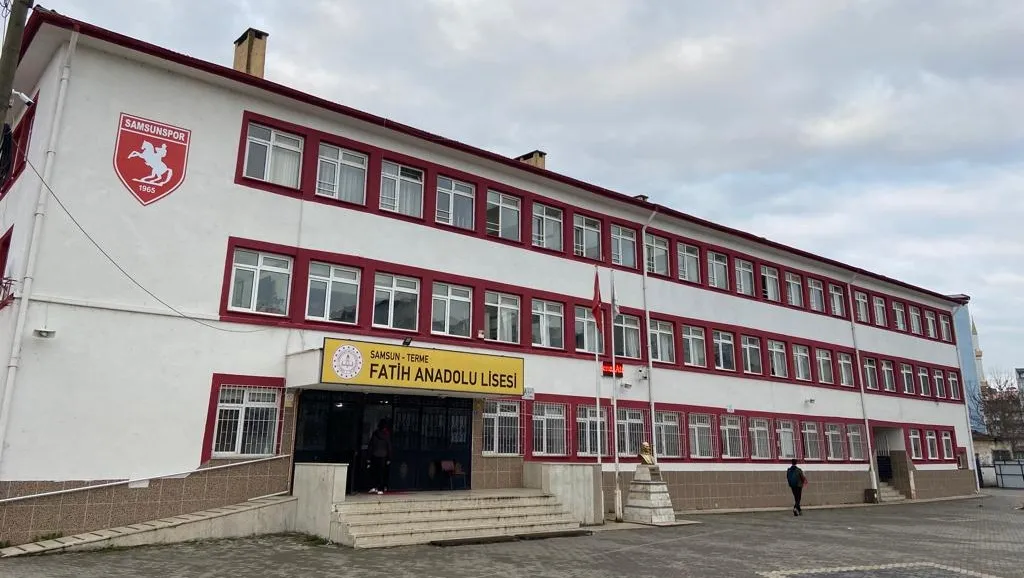 Fatih Anadolu Lisesi fotoğrafı