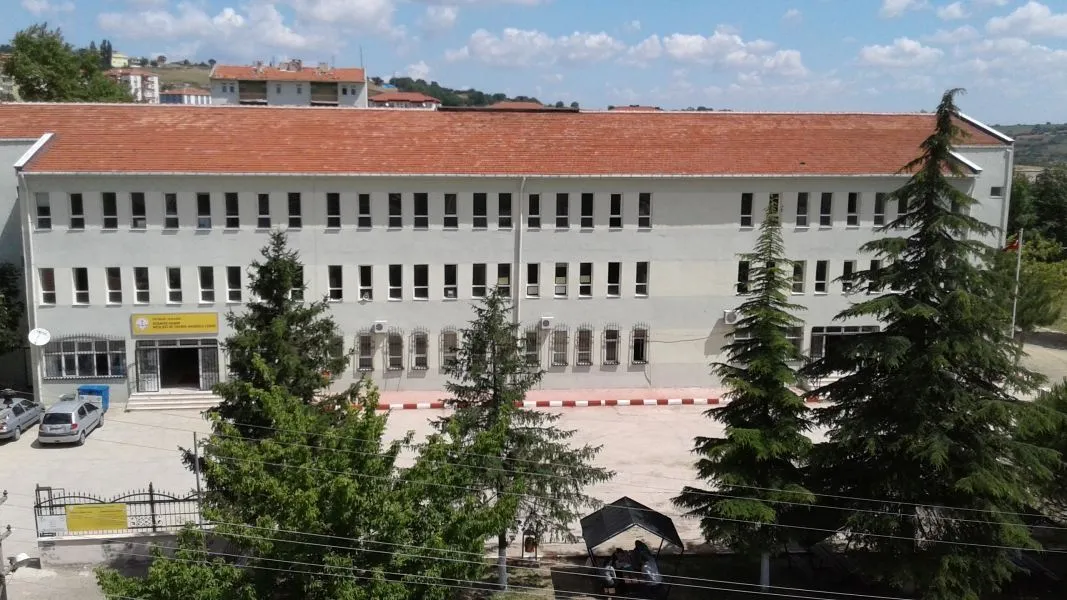 Hüsniye Hanım Mesleki Ve Teknik Anadolu Lisesi fotoğrafı