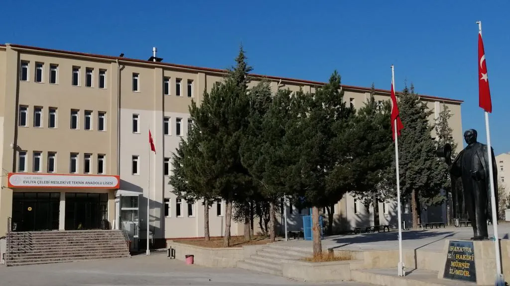 Evliya Çelebi Turizm Mesleki Ve Teknik Anadolu Lisesi