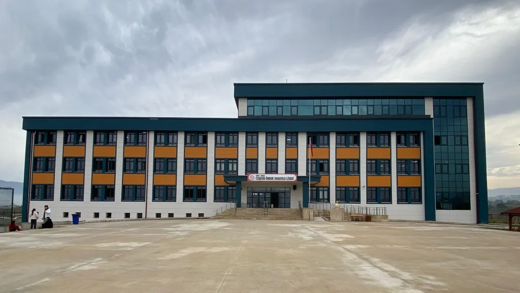Coşkun Önder Anadolu Lisesi