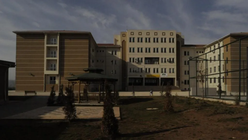 Turgut Özal Ticaret Mesleki Ve Teknik Anadolu Lisesi